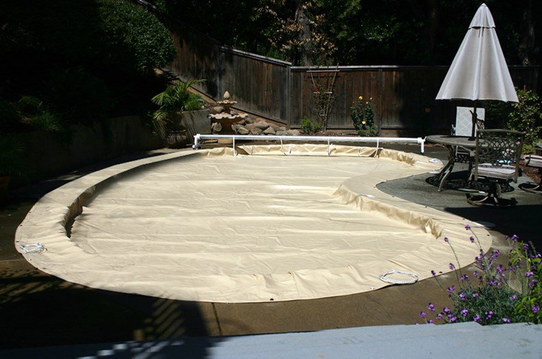 Keep Your Pool Safe with Different Types of Swimming Pool Covers